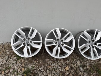 Audi Q5 originál elektróny 18" ‼️ - 2
