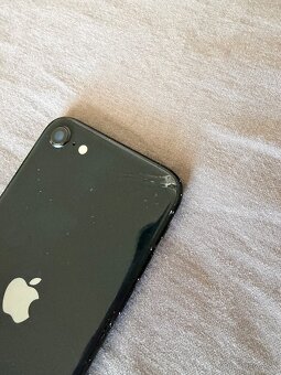 IPhone SE 2022 / 128 GB - 2