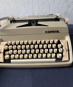 Pisaci stroj Consul - 2