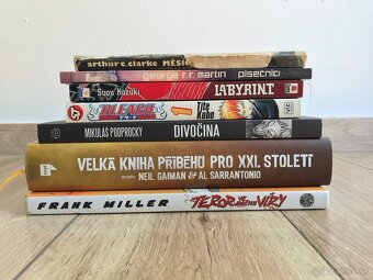 Komiks a manga na predaj (CZ / EN jazyk) - 2