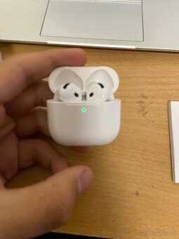 Predám Apple AirPod4 - 2