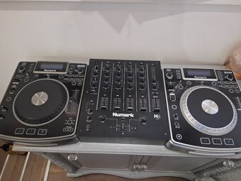 NUMARK - 2
