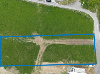 Na predaj pozemok určený na výstavbu rodinného domu v Bitaro - 2