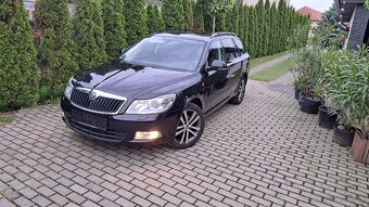 Škoda OCTAVIA Combi 2.0 TDI CR xenon - 2