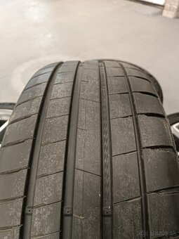 Letné pneumatiky KUMHO 255/40 R20 - 2