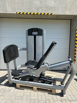 Life Fitness Signature Seated Leg Press - stroj na nohy - 2