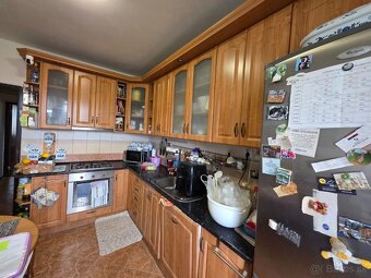 slnečný 3 izbový byt, 68 m2 + loggia + garáž, Nová Dubnica - - 2