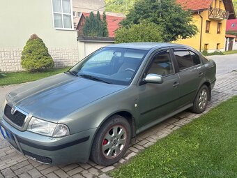 Škoda Octávia - 2
