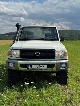Toyota Land Cruiser 70 3.0 TDI - 2