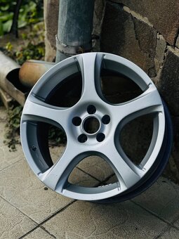 R17 - 2