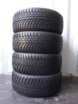 Nové zimné pneu 225/45R18 Kumho - 2