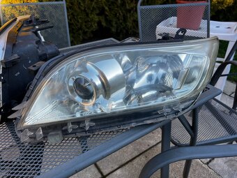 Svetla Toyota RAW4 - 2