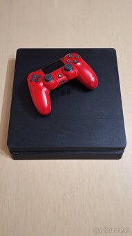 Predám PS4 - 2