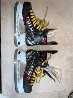 Korčule CCM JETSPEED FT470 - 2