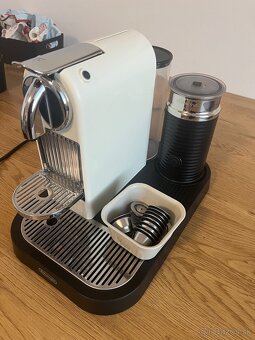 Kapsulový kávovar DeLonghi - 2