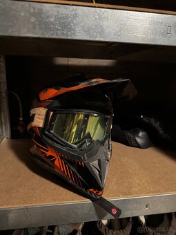 Prilba na motorku ktm - 2