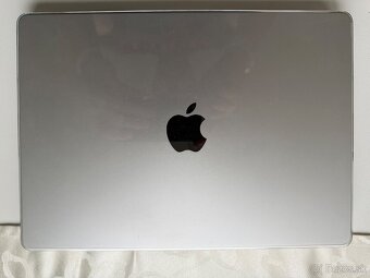 Apple MacBook Pro 14" M2 16GB RAM, 512 GB Silver - 2