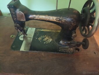 Šijací stroj Singer - 2