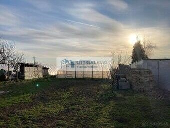 Ponúkame na predaj pozemok v obci Tvrdošovce - 2