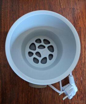 Predám rýchly ohrievač fliaš Philips AVENT - 2