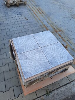 Keramicka dlažba 31x31cm 21m2 - 2