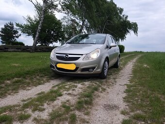 Opel Corsa 1.4i - 2