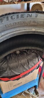 4KS nove Goodyear Efficient 205/55R16 91V - 2