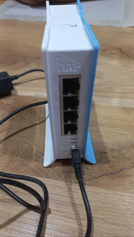 Mikrotik RouterBoard RB941-2nD-TC HAP Lite - 2
