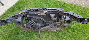 Predne celo focus mk3 - 2