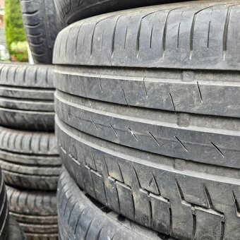235/45 r17 Continental - 2