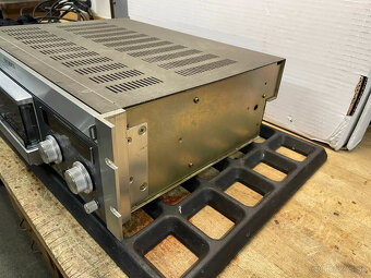 Kazetový magnetofón Studer A710 podobný kazetovému magnetofó - 2