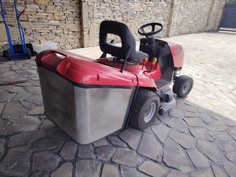 Traktorova kosačka HONDA V-Twin 2216 - 2