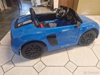 Elektrické autíčko Audi - 2