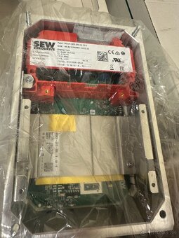 2x SEW EURODRIVE MGx4-503-SNI-B-10-0 - Nové - 2