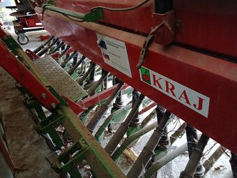 Na predaj trojmetrová sejačka obilia a kukurice - 2