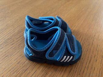 Sandále adidas 18 - 2