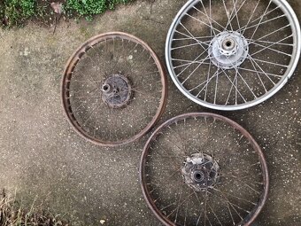 ČZ 125 T - 3 kolesá - 2