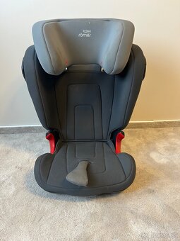 autosedačka Brirax Römer Kidfix S – 15–36 kg, Isofix - 2