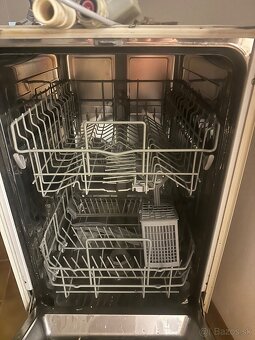 Plne vstavana umyvacka riadu Elektrolux - 2