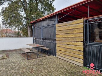 Obchodný priestor /bar, kaviareň, herňa.../ Komjatice - 2