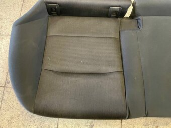 Zadné sedadlo Subaru Outback 2015-2019 - 2