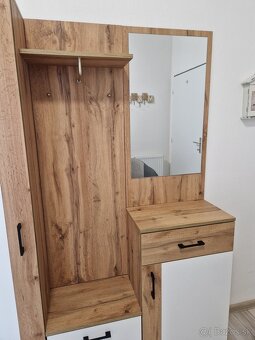 Predsieňový nábytok - 2