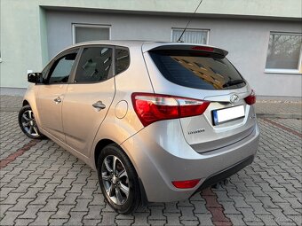 Hyundai IX20 - 2