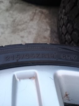 215/35 R19 letné pneu - 2