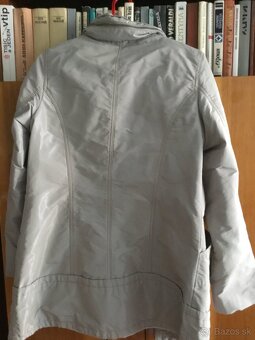 Pekna skoro nova prechodna bunda - 2