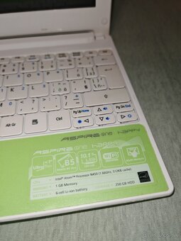 Acer Aspire One Happy - 2