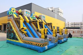 Skakaci hrad ROBOT - 2