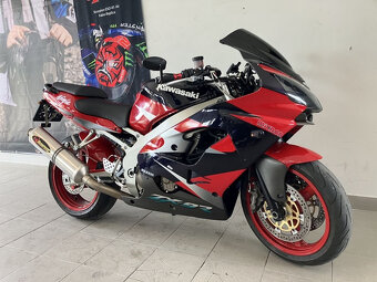 Kawasaki ZX-9R - 2