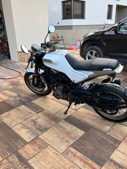Husqvarna vitpilen 401 - 2
