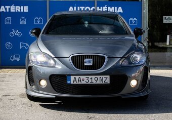 Seat Leon 2.0 TSI CUPRA R, 195kW (2013). - 2